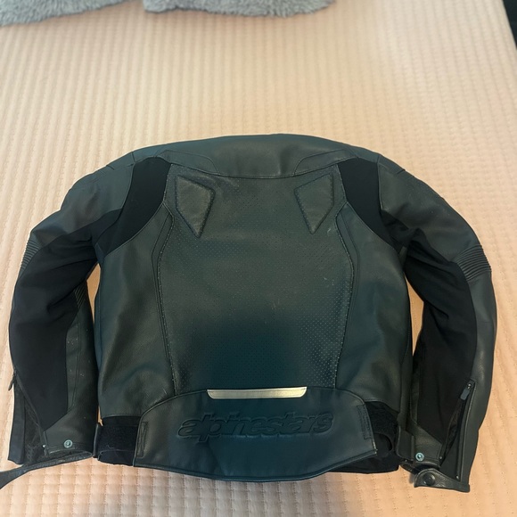 Alpinestars Black Performance Motorcycle Jacket - Picture 2 of 3